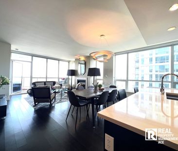 1723 | Executive Furnished 2 Bed + Den + 2 Bath | Waterfront | Down... - Photo 3