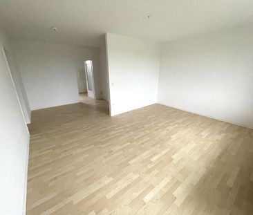 Einzugsbereit! Gute aufgeteilte 3-Zimmer-Wohnung in Wolfsburg Vorsf... - Photo 1