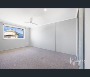 2/56 Burnett Street, Bundaberg South, Qld 4670 - Photo 6