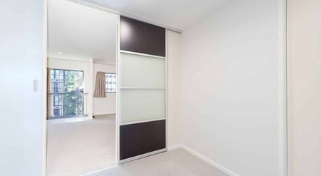 Cosy one bedroom in the heart of city - Photo 3