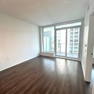 ~~~City of Lougheed 1BR condo, 200m to sky train, 10mins to SFU - Photo 2