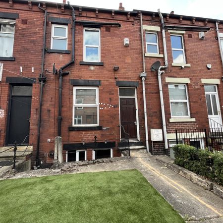 4 bedroom terraced house to rent - Photo 4