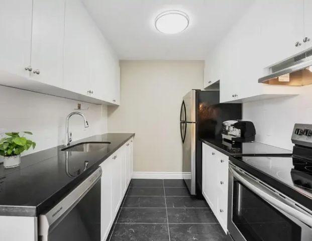 205 Oxford Street East | 205 Oxford Street East, London - Photo 1