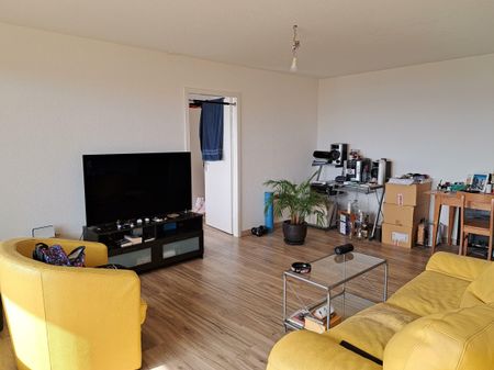 Nice 2.5-room apartment with balcony just a stone’s throw from the lake with elevator - Photo 5