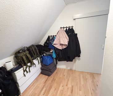 Rummelig og renoveret 2-værelses lejlighed - Photo 4