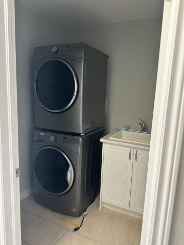 For Lease - 5 Hines Street, Brampton, Ontario - Photo 3