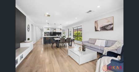 Stunning Family Home in Tarneit - Photo 3