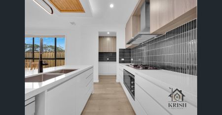 QUALITY HOME WITH FANTASTIC NEIGHBOURHOOD - Photo 5