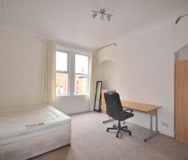 3 bedroom apartment to rent - Photo 3