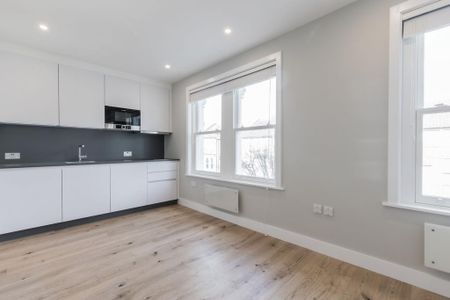 Flat to rent - Photo 2