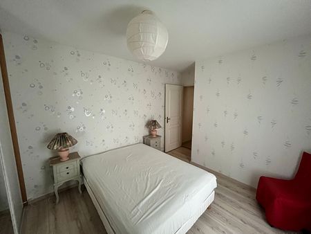 Location Appartement 4 pièces 80m² - Photo 3