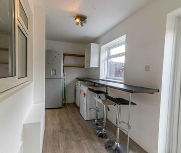 131 Fifth Avenue, Heworth - Photo 4