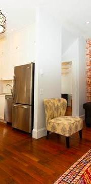 2bed/2bath Apartment in Heritage Home - Photo 1