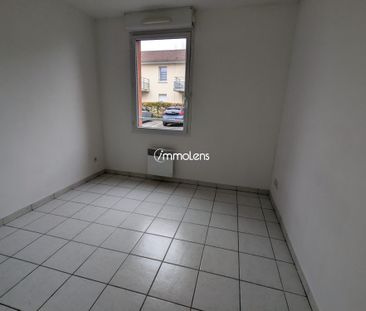 T2 1 Chambre avec balcon + places de stationnement - Photo 4