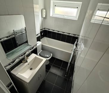 2 Bed Flat, Ross Close, LU1 - Photo 3