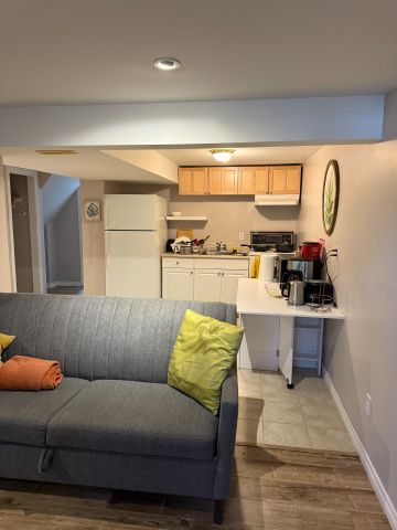 For Lease - 2402 Belyea Street, Oakville, Ontario - Photo 4