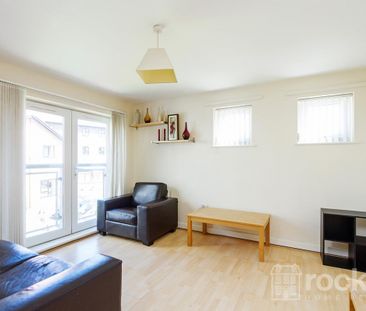 2 bed Flat to rent in Windsor Court, No. 1 London Road, ST5 - Photo 2