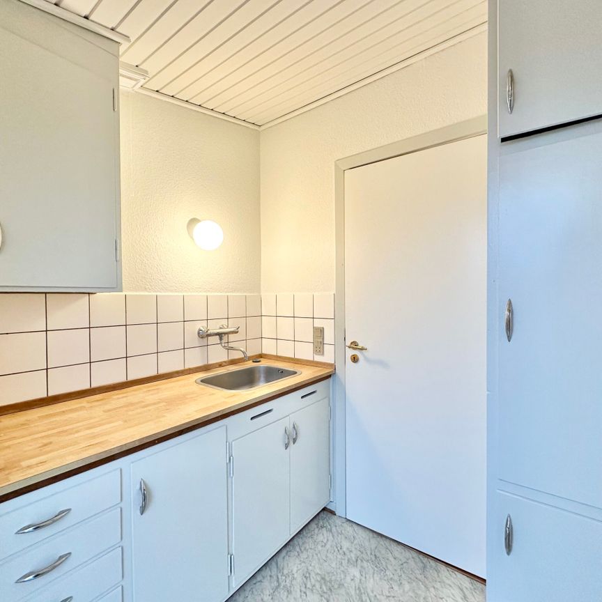 Charmerende 1-værelses lejlighed med fransk altan i Munkebo - Photo 1