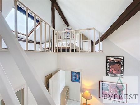 Châtelain! Beau Duplex Meublé 1 chambre - Photo 3