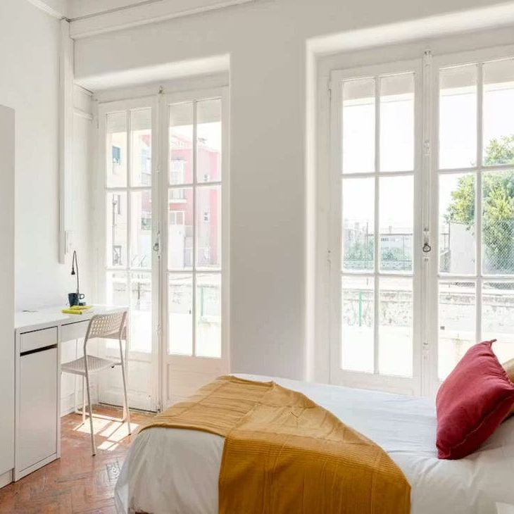 Avenida da Igreja, Lisbon, Lisbon 1700 - Photo 1