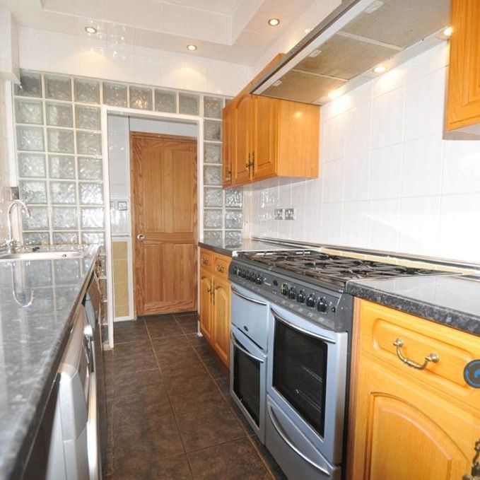 2 bedroom terraced house to rent - Photo 1