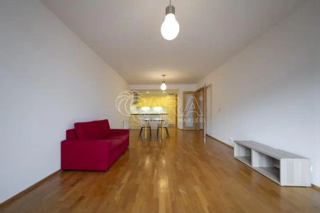 Světlý a prostorný byt 2+kk, 81 m - Photo 2