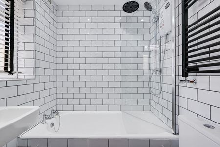 2 bedroom terraced house to rent - Photo 3