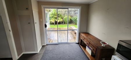7 Penrith Street, Westown, New Plymouth - Photo 2