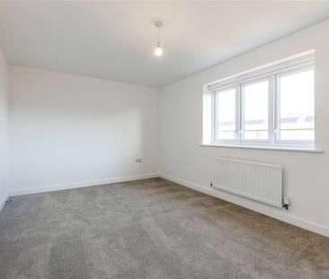 3 bedroom house to rent Sedge Close, Harpole, Northampton, NN7 - Photo 5