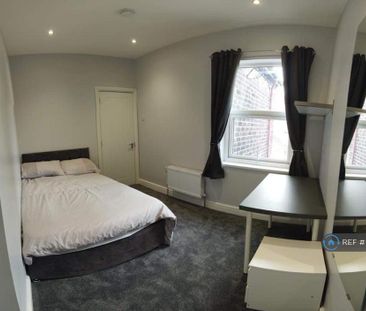 4 bedroom terraced house to rent - Photo 5