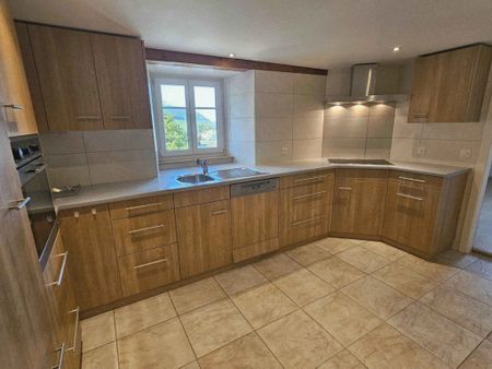 Appartement de 4,5 pièces situé au 3e étage - Photo 2