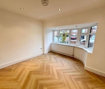 3 bedroom semi-detached house to rent - Photo 4