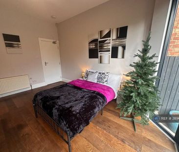 1 bedroom in a house share to rent - Photo 6