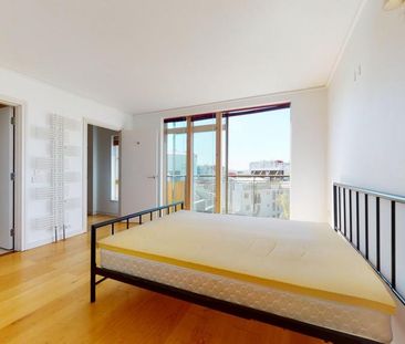 3 bedroom flat to rent - Photo 4