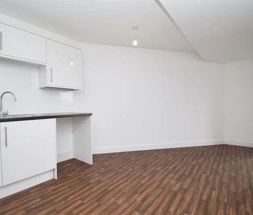 Trend House, Northgate, Wakefield, - Two Bedroom, WF1 - Photo 6