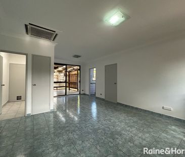Well Presented home with Modern Bathrooms - Photo 1