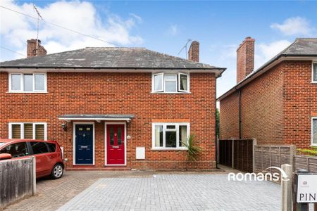 3 bedroom semi-detached house to rent - Photo 5