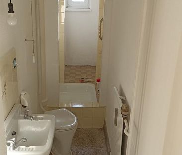 von Privat, Barmbek-Sud, 2-Zi. Whg. 44,56qm, Balkon, Keller - Foto 1