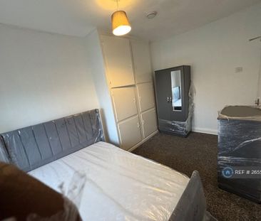 1 bedroom in a house share to rent - Photo 5