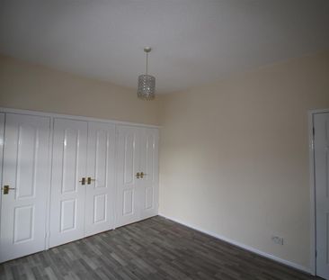 2 Bedroom Terraced House for Rent - Photo 5
