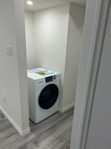 For Lease - 62 Courtleigh Square Unit# BSMT, Brampton, Ontario - Photo 5