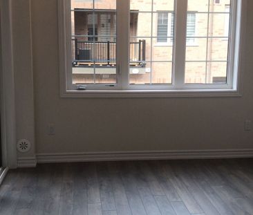 For Lease - 472 Arthur Bonner Avenue, Markham, Ontario - Photo 2