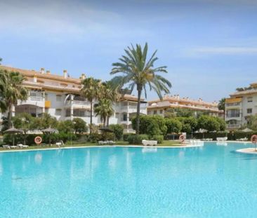 Apartment in Marbella, Costa del Sol - Photo 1