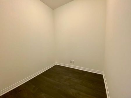 For Lease - 128 Grovewood Common Unit# 214, Oakville, Ontario - Photo 5