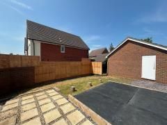 5 bedroom detached house to rent - Photo 2