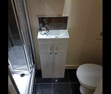 Studio Flat, Willesden Green, NW2 - Photo 5