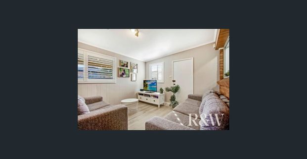 FAMILY HOME WITH RETREAT - Photo 1