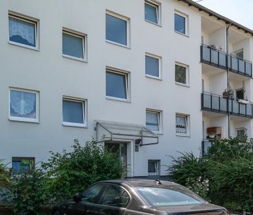 Top modernisiert: Wohnen in begehrter Erdgeschosslage mit 2 Balkonen - Foto 2