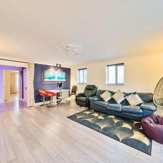 Kennet Side, Reading, RG1 - Photo 1