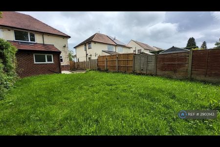 3 bedroom semi-detached house to rent - Photo 5